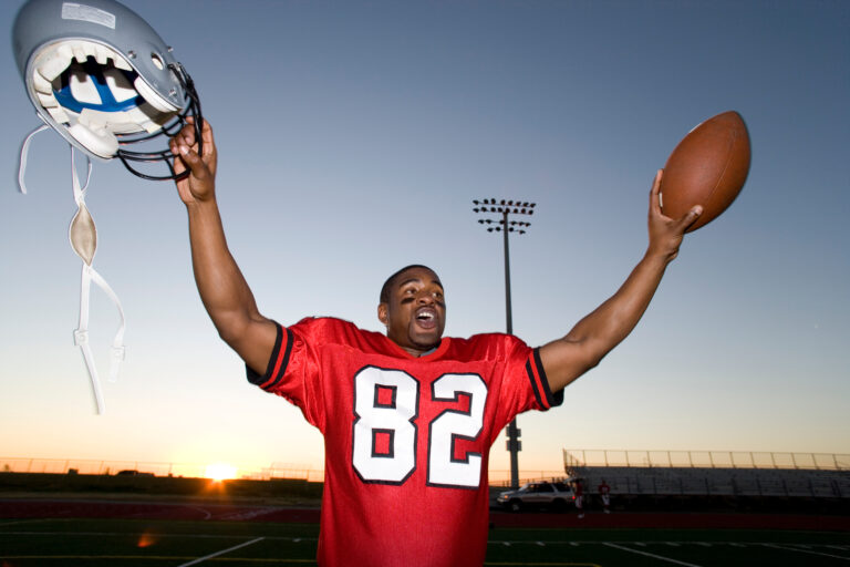 Câncer de Intestino e como a Colonoscopia Salvou a Vida de um Ex-Jogador da NFL